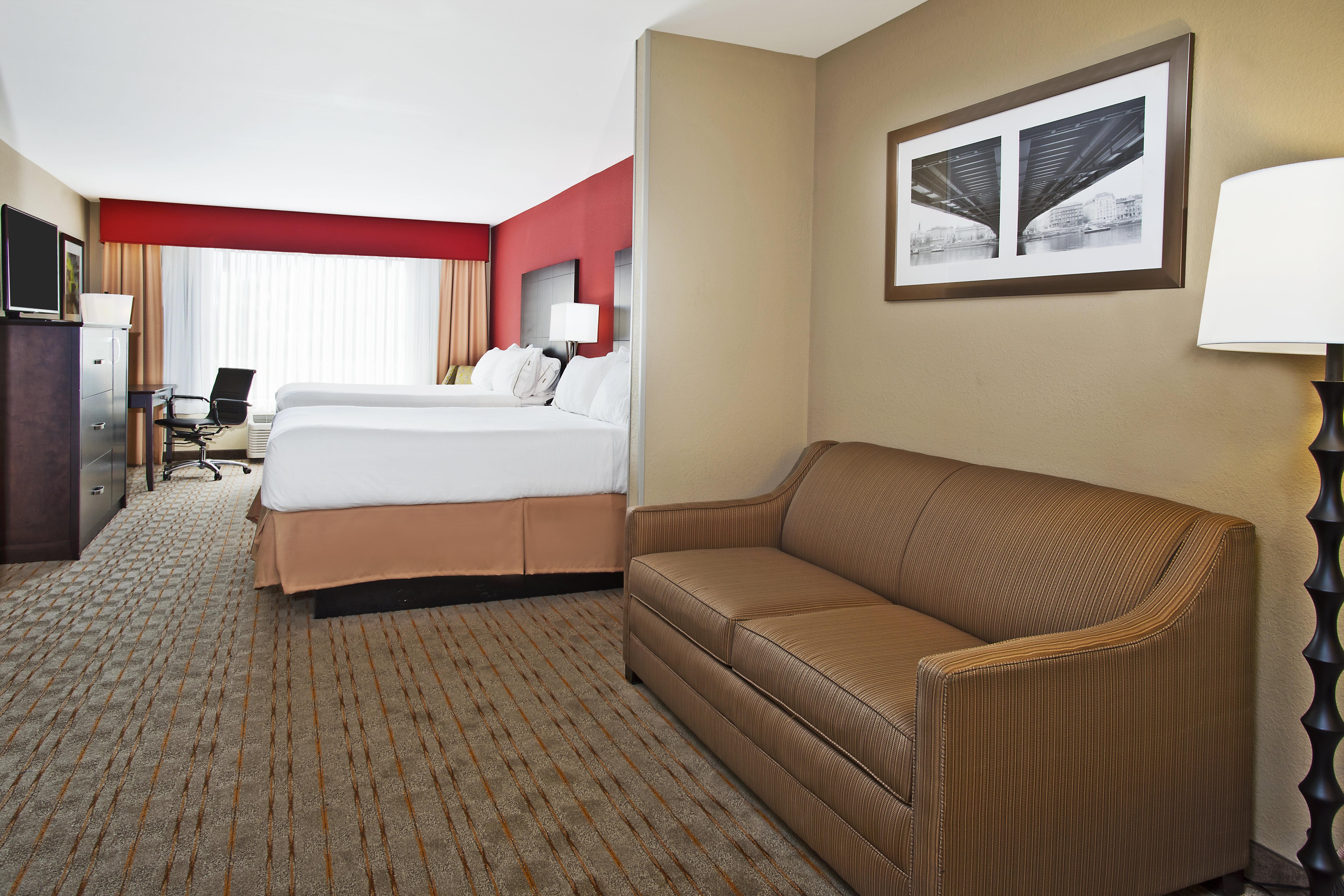 Holiday Inn Express & Suites Springfield By Ihg Exterior photo